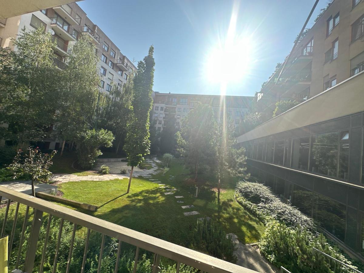 Zoe Apartman Budapest Exteriör bild